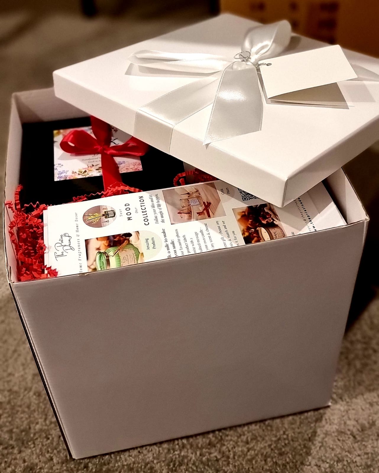 Gift Hamper | Gift Box | $200 Hamper - Wine Glass & Diffuser Package